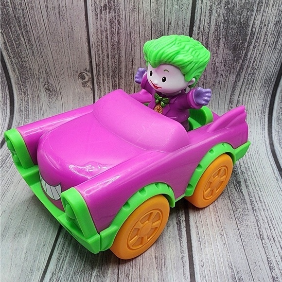 Fisher Price Little People DC Super Friends Joker And Car 2020 Mattel - Picture 1 of 5